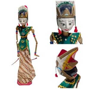 INDONESIAN Doll Toy Wayang Gole Handcrafted Wood Puppet Dancing Arm Red Green